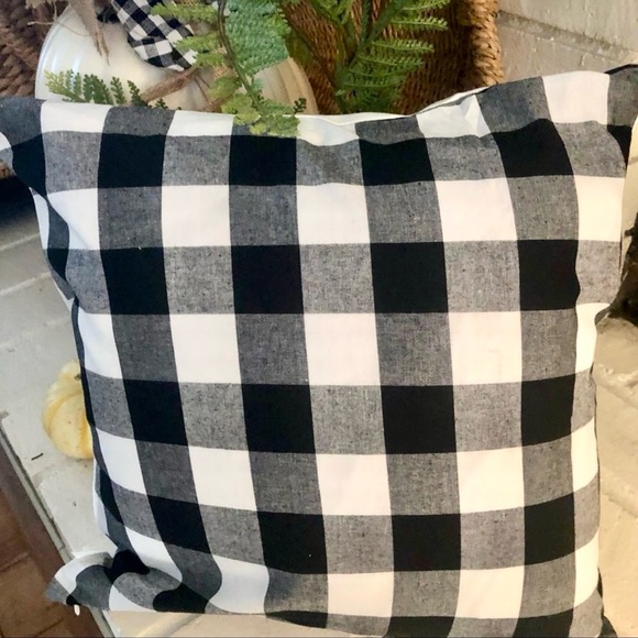 NIP “HEY PUMPKIN” Fall Thanksgiving Black & White Buffalo Check Pillow Cover - Picture 2 of 4